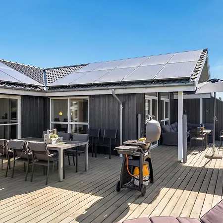 Delko - 650m From The Sea By Interhome Nyaraló *