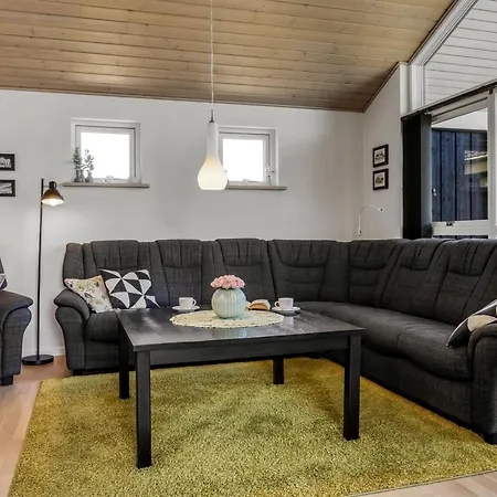 Delko - 650m From The Sea By Interhome Feriehus